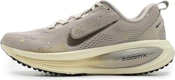 Produktbild Nike Vomero 18 SE (39)