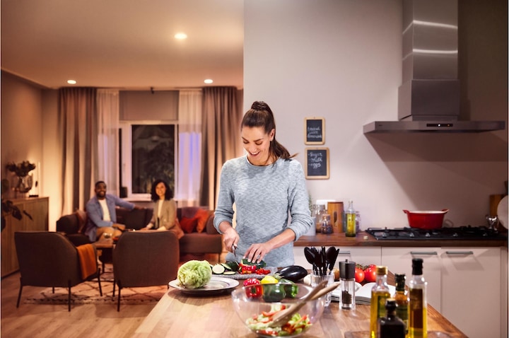 Produktbild Philips Hue Starter-Kit (E27, 11 W, 1055 lm, 3 x, F)