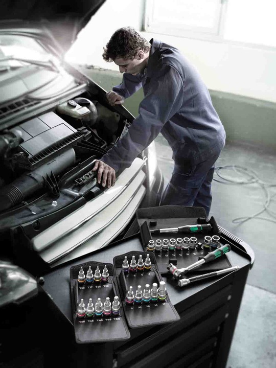 Productafbeelding Wera Zeskant dopsleutel (17 mm, 8 mm, 10 mm, 4 mm, 14 mm, 11 mm, 7 mm, 12 mm, 16 mm, 15 mm, 13 mm, 6 mm, 9 mm, 5 mm)
