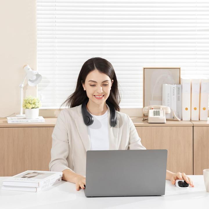 Produktbild Jisulife Tragbarer Nackenventilator mit 5 Geschwindigkeiten (25 dB)