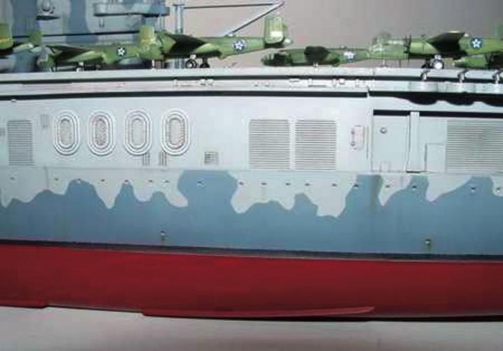 Image du produit Trumpeter Porte-avions USS Hornet CV 8