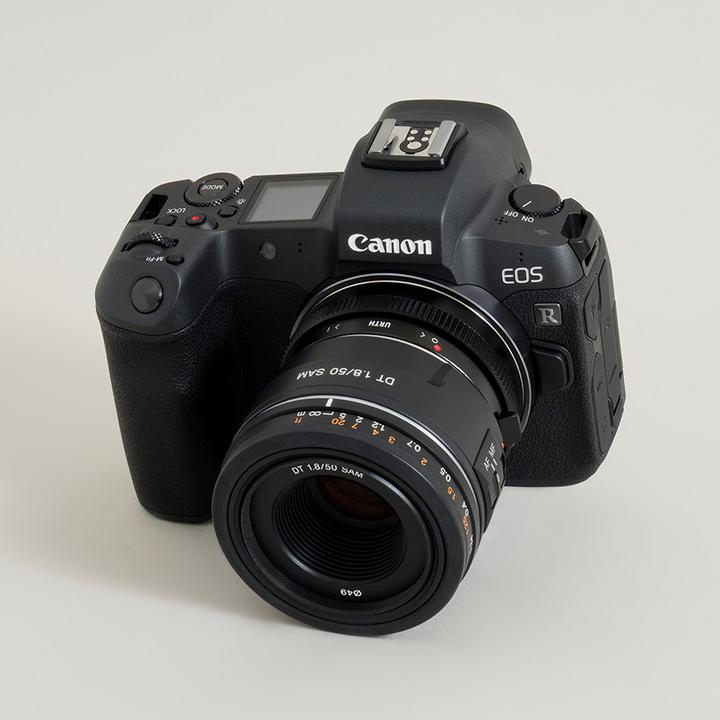 Productafbeelding Urth Lensvattingadapter: compatibel met Sony A (Minolta AF) lens naar Canon RF camerabody.