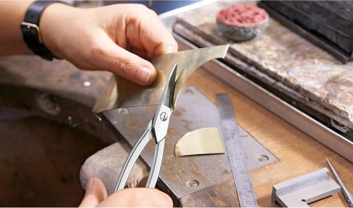 Actual product image Erdi Gold scissors (17.50 cm)