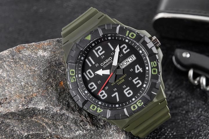 Produktbild Casio MRW-210H-3A (43 mm)
