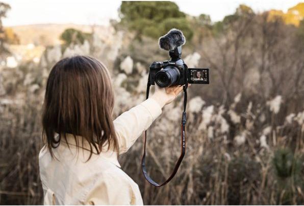 Image du produit Canon EOS R7 - (EU) (32.50 Mpx, APS-C / DX)