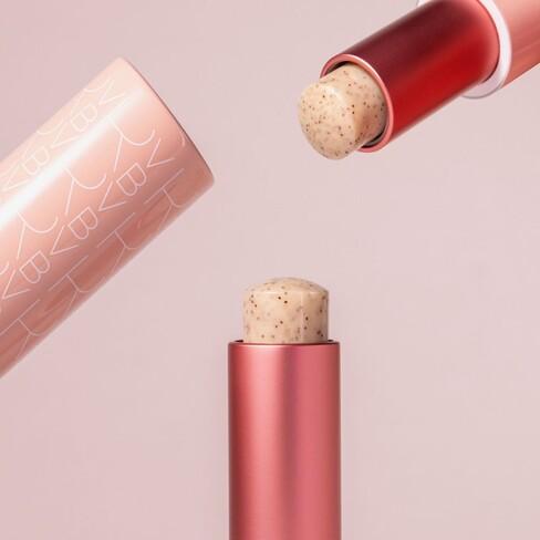 Actual product image Rvb Lab (Lip Scrub, 1 unit)