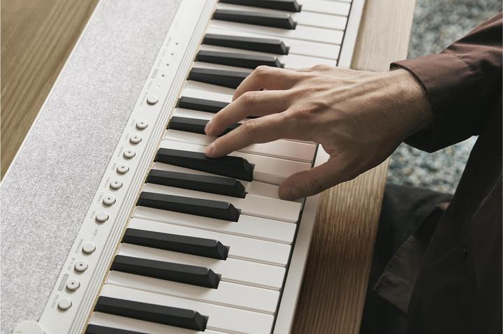 Actual product image Casio CT-S1-76 (76 Keys)