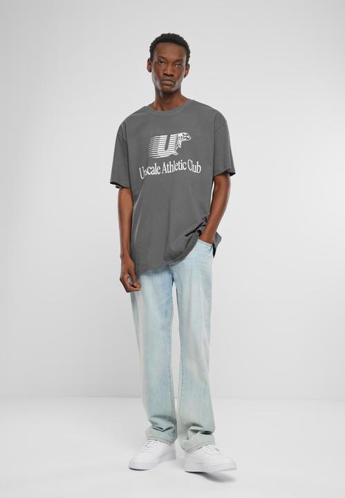 Actual product image Urban Classics Athletic Club Heavy Oversize Tee - 139531 (M)