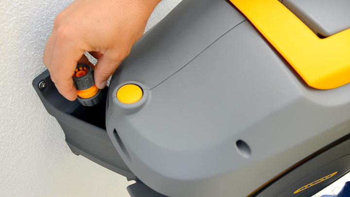 Actual product image Hozelock Auto reel with hose (20 m)