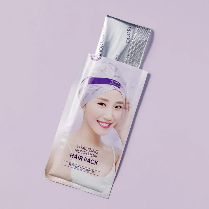 Actual product image Daeng Gi Meo Ri Doori Hair Clinic System Vitalizing Nutrition Package with Herbs