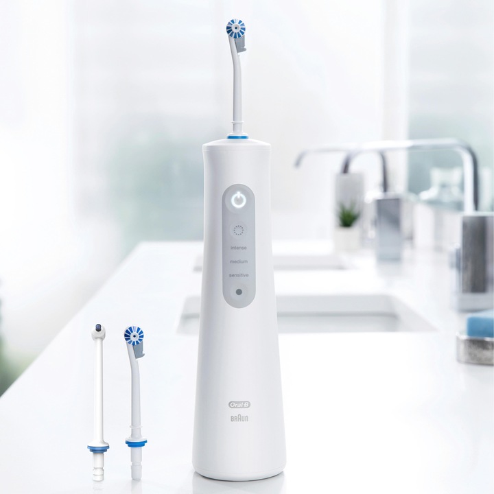 Actual product image Oral-B AquaCare 6