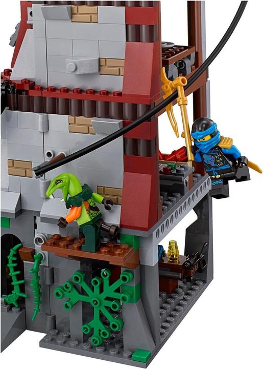 Actual product image LEGO Ninjago The Lighthouse Siege (70594, LEGO Ninjago)