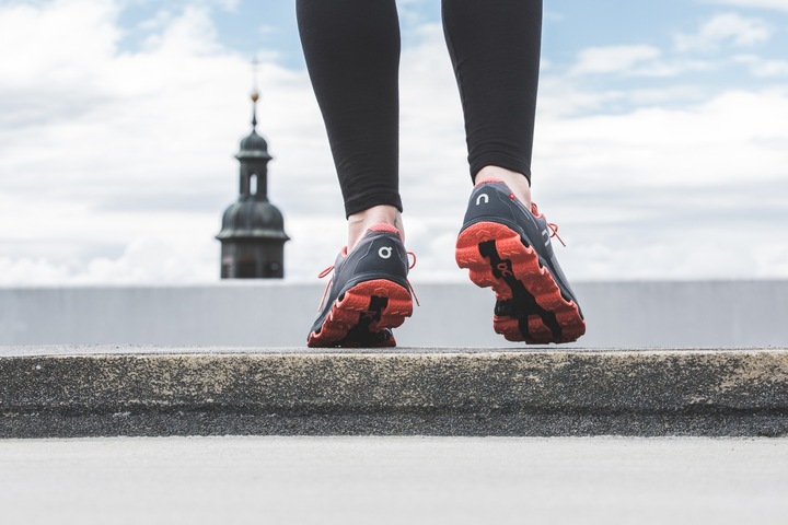 Produktbild On Running Cloudventure (42)