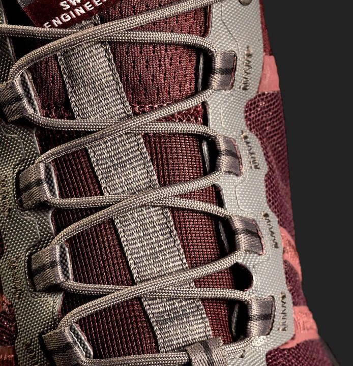 Actual product image On Running Cloudventure Midtop (42)