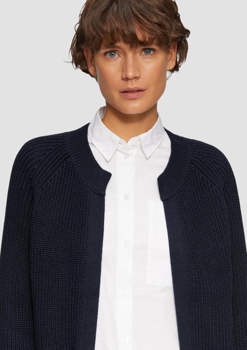 Produktbild s.Oliver Strickjacke Strickjacke mit Raglanärmeln und Rippbündchen (34)