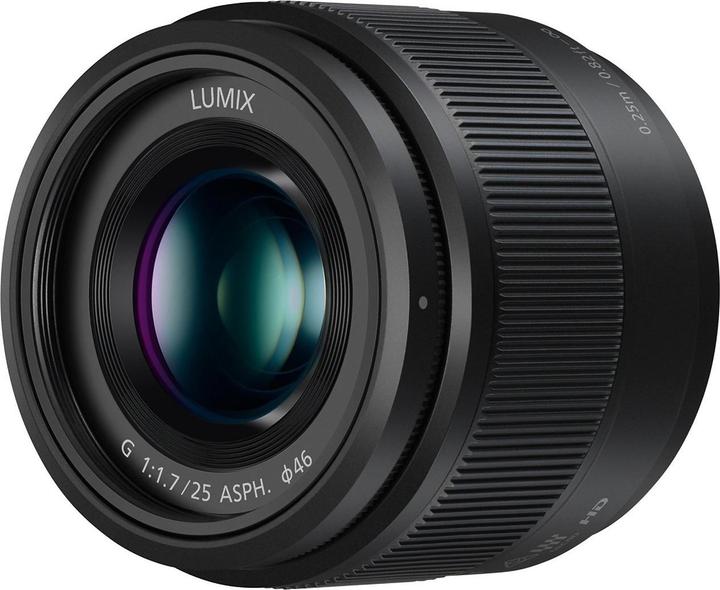 Panasonic 25mm f/1.7 ASPH. (Micro Four Thirds, Micro Four Thirds)