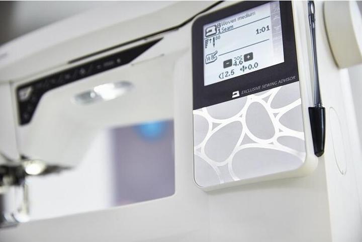 Actual product image Husqvarna Opal 690Q