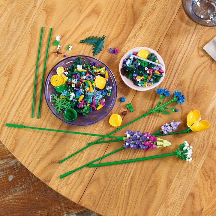 Actual product image LEGO Wildflower Bouquet (10313, LEGO Icons, LEGO Botanical)