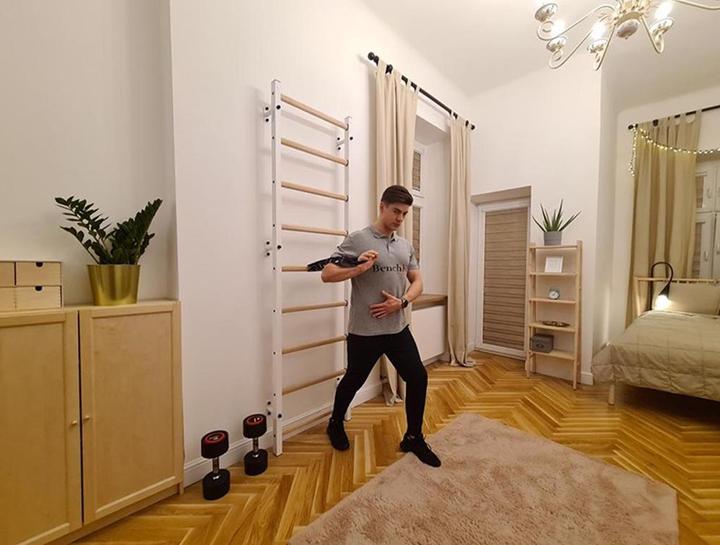 Immagine prodotto BenchK Barre a muro 700W