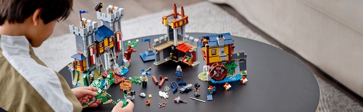 Actual product image LEGO Medieval castle (31120, LEGO Creator 3-in-1, LEGO Rare Sets)