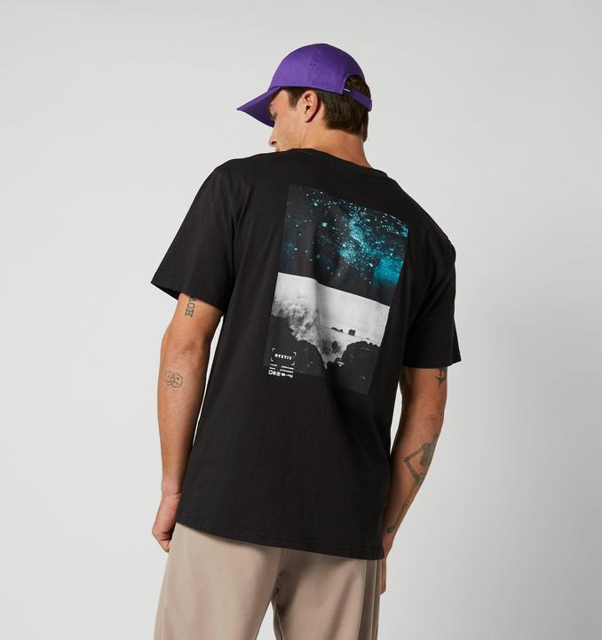 Actual product image Mystic Wabderer Tee (L)