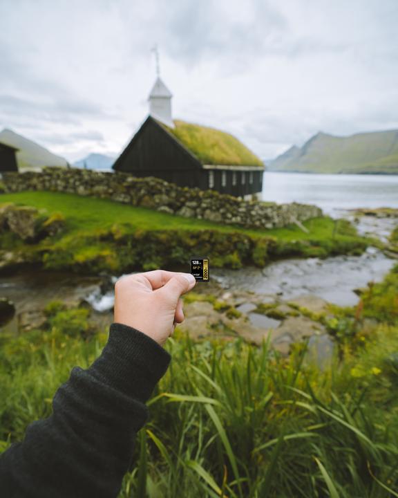 Image du produit Lexar Professional Gold 2000x (128 Go, SDXC, U3, UHS-II)