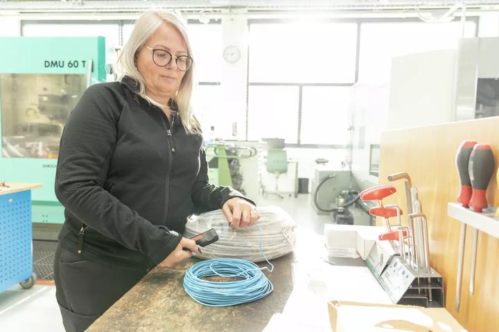 Produktbild Wiha Abisolier- Montagewerkzeug Koaxialkabel (125 mm)