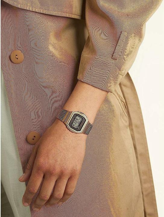 Actual product image Casio Vintage (Digital watch, 39 mm)