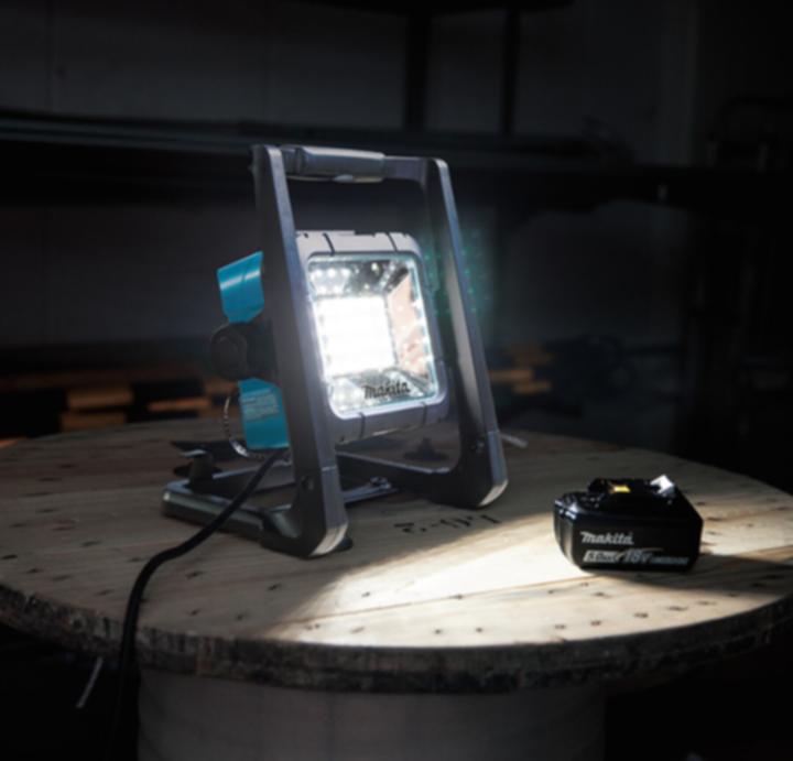 Actual product image Makita Construction spotlight (750 lm)