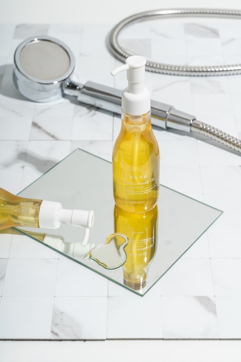 Actual product image Urang - Natural Cleansing Oil (Oils, 150 ml)