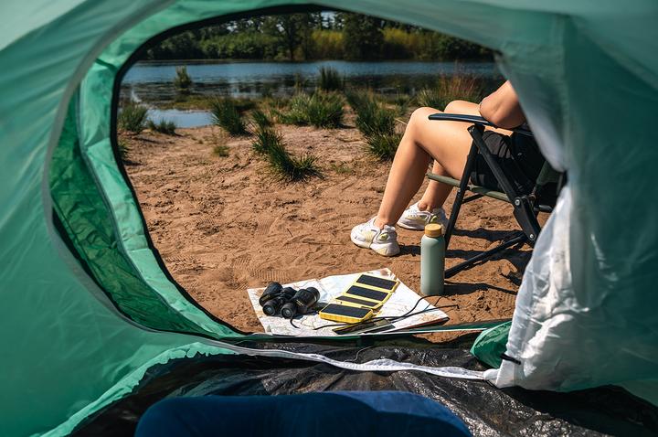 Produktbild Aqiila Powerbird BS10 - solar powerbank 10000 mAh (10000 mAh, 6 W, 37 Wh)