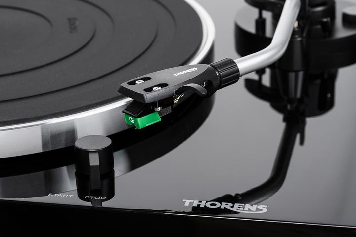 Immagine prodotto Thorens TD-204 *nero lucido* (Manuale)