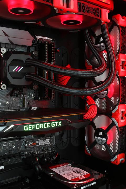Image du produit Mifcom Battlebox Titan Xp (Intel Core i7-7700K, 32 Go, 500 Go, Titane Xp)