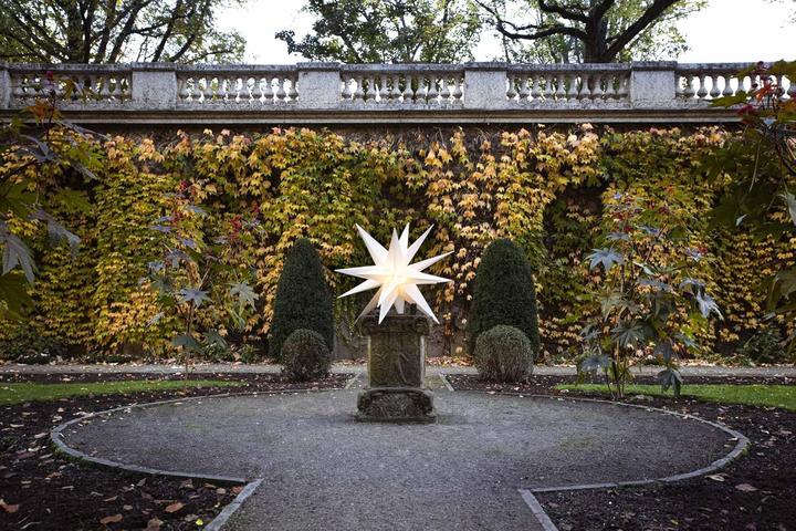 Actual product image Novaliv Poinsettia decorative star | 40cm WHITE | indoor and outdoor | for E14 bulb with thread