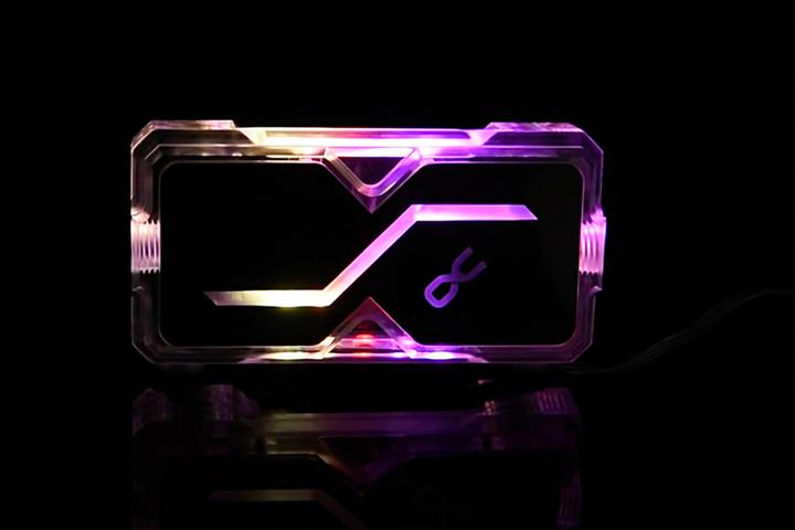 Immagine prodotto Alphacool Connettore GPX SLI doppio - Plexi - RGB indirizzabile - 3 spazi PCI-E