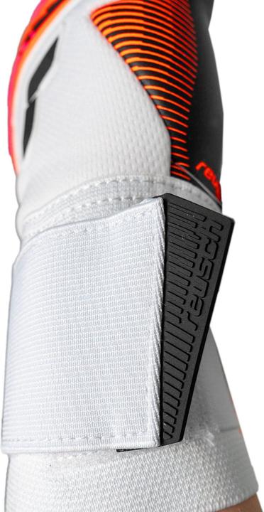 Actual product image Reusch Attrakt Freegel Gold X (10.5)