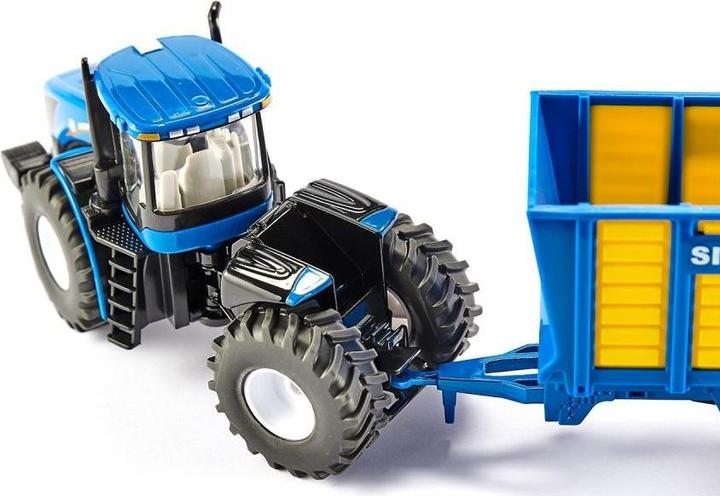 Actual product image Siku New Holland articulated trailer with silage wagon