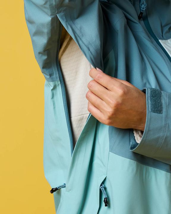 Actual product image Cotopaxi Impermeo Hooded ShellJacket (S)