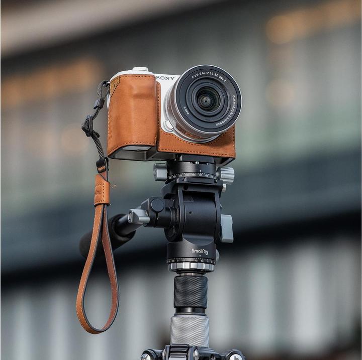 Produktbild SmallRig 4889 Leather Case Kit for Sony ZV E10 II (Brown)