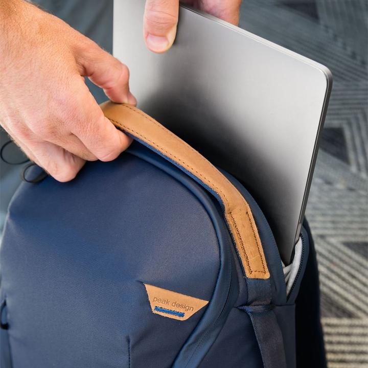 Actual product image Peak Design Everyday Backpack 15L Zip v2 (Photo backpack, 15 l)