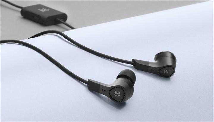 Immagine prodotto B&O Beoplay E4 (ANC, 20 h, Cablato)