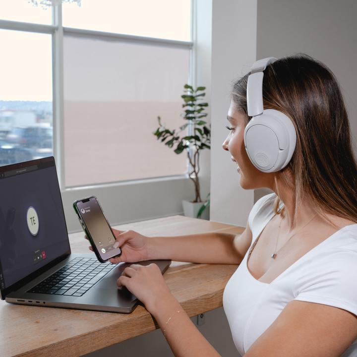 Produktbild JLab Audio JBuds Lux (ANC, 70 h, Kabellos)