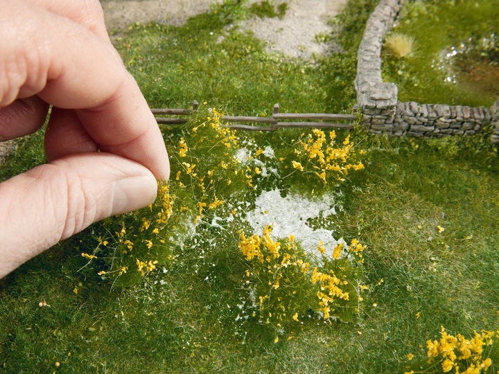 Actual product image Noch Meadow