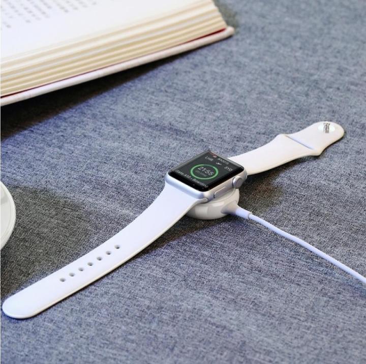 Produktbild Ugreen Wireless Charging für Apple Watch mit USB-A (5 W)