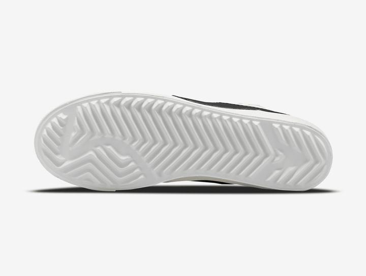 Image du produit Nike Blazer Mid 77 Jumbo White Black (43)
