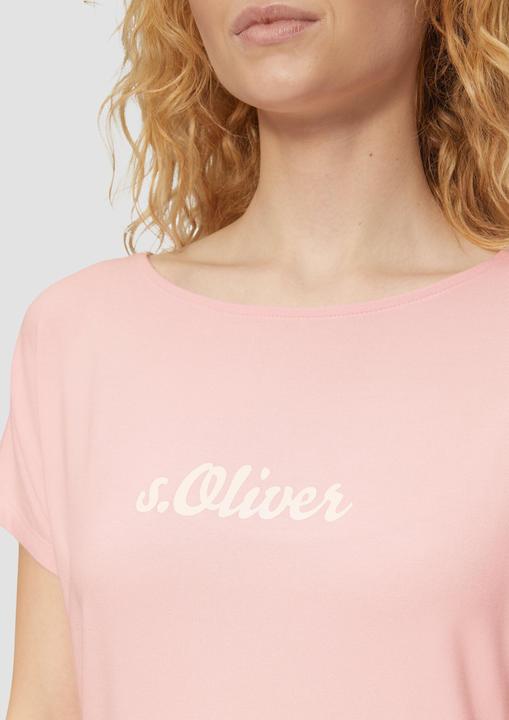 Produktbild S.Oliver T-Shirt Fliessendes Jersey-Shirt mit Artwork und überschnittenen Schultern (44)