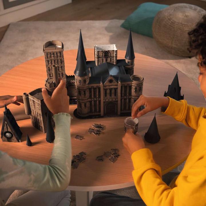 Actual product image Ravensburger 3D Puzzle 11551 - Harry Potter Hogwarts Castle - Astronomy Tower - Night Edition - 540 (540 pieces)