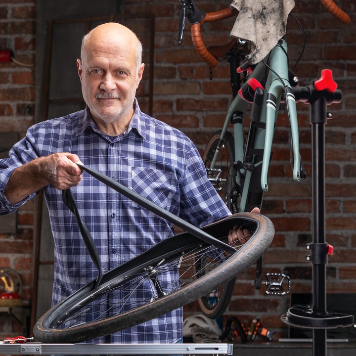 Actual product image Relaxdays Bicycle mounting stand