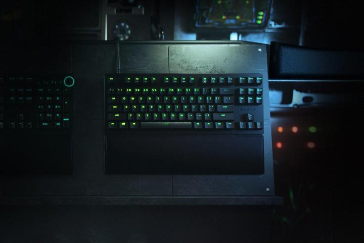 Produktbild Razer Huntsman V2 (DE, Kabelgebunden)