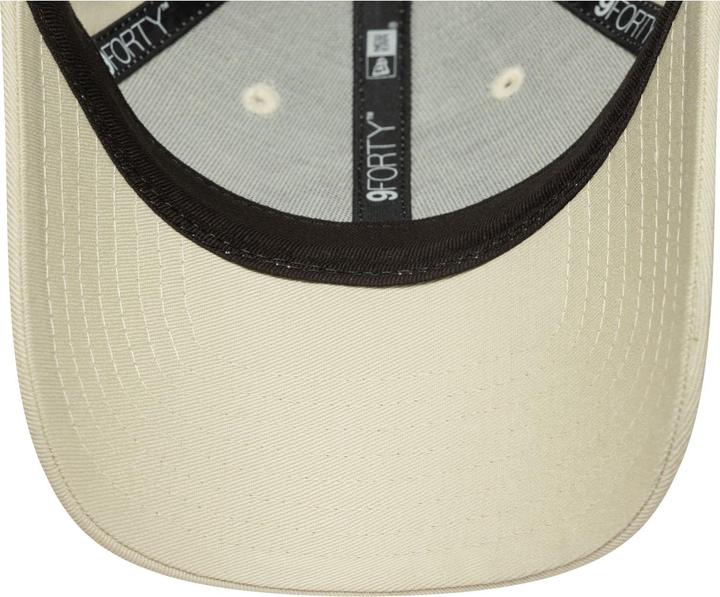 Actual product image New Era 9Twenty Damen Cap - Manchester United Ivory